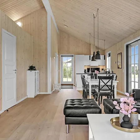 Lovely In With Kitchen Hébergement de vacances *